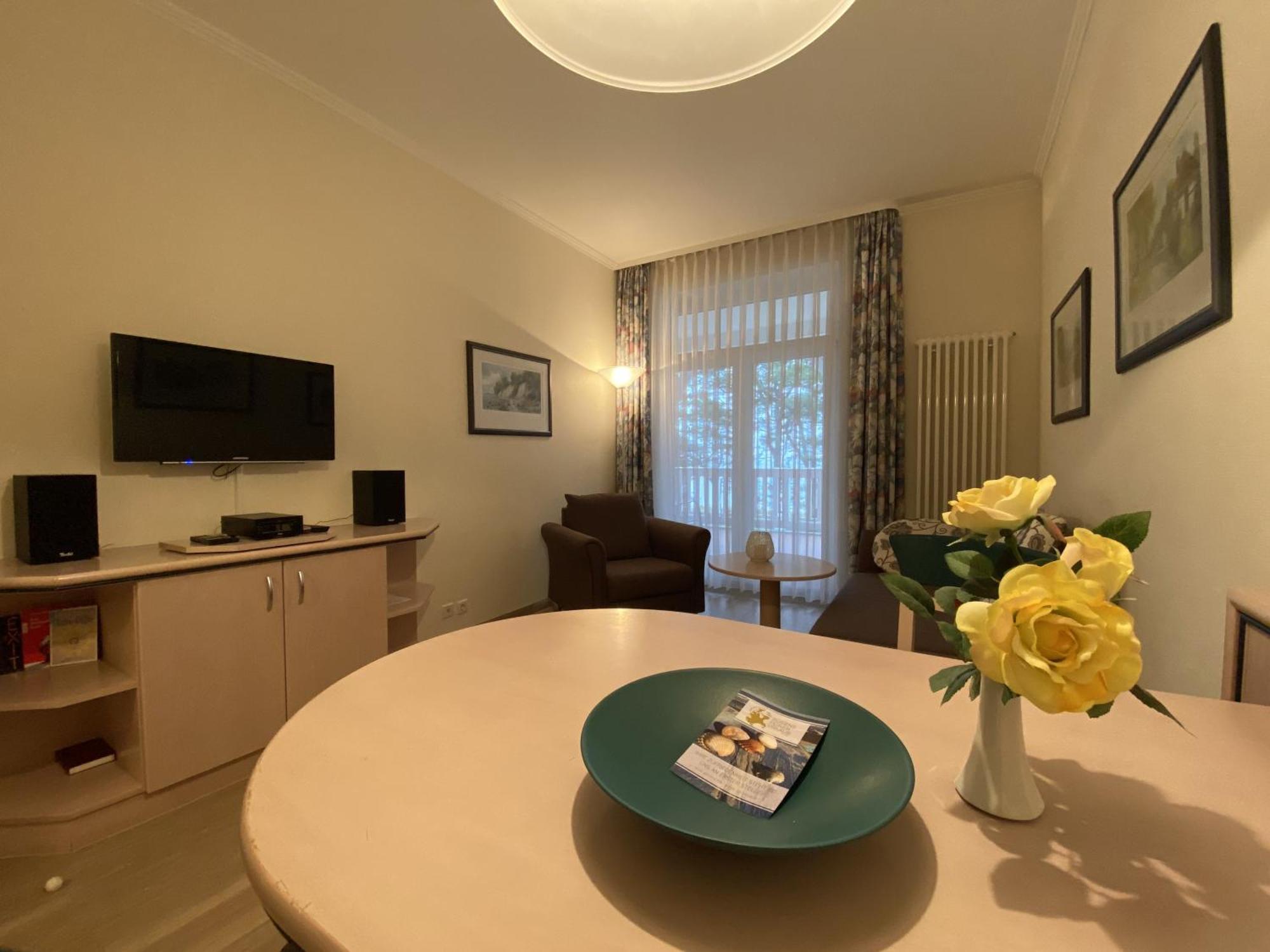 Ferienwohnung Ostseeblick In Der Villa Seeadler Binz Exterior foto
